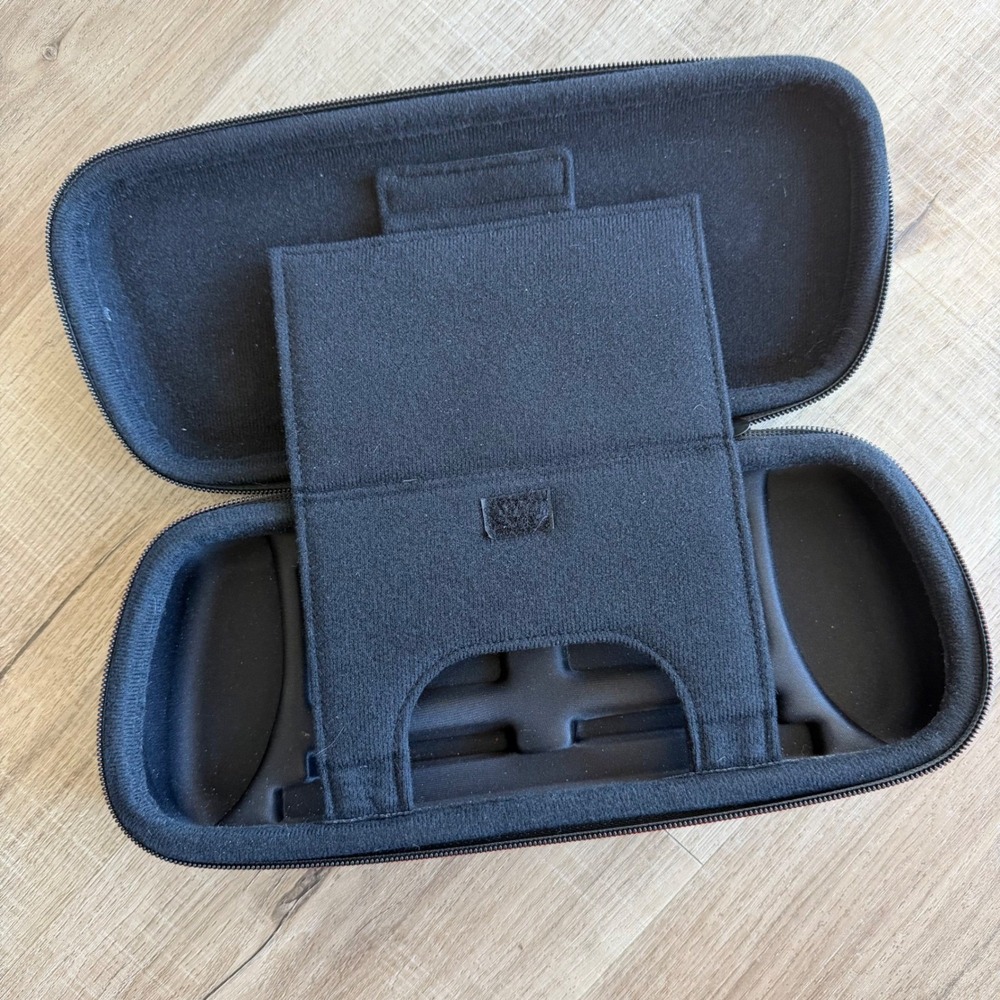 Nintendo Switch Deluxe Travel Case Black Hard Shell Protective Carrying Bag 2021 - Picture 3 of 7